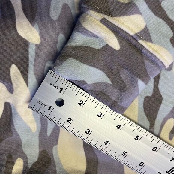 Dittos Sweatshirt Womens Soft Comfy Large Blue Beige Camo Pullover Camouflage - Picture 10 of 10